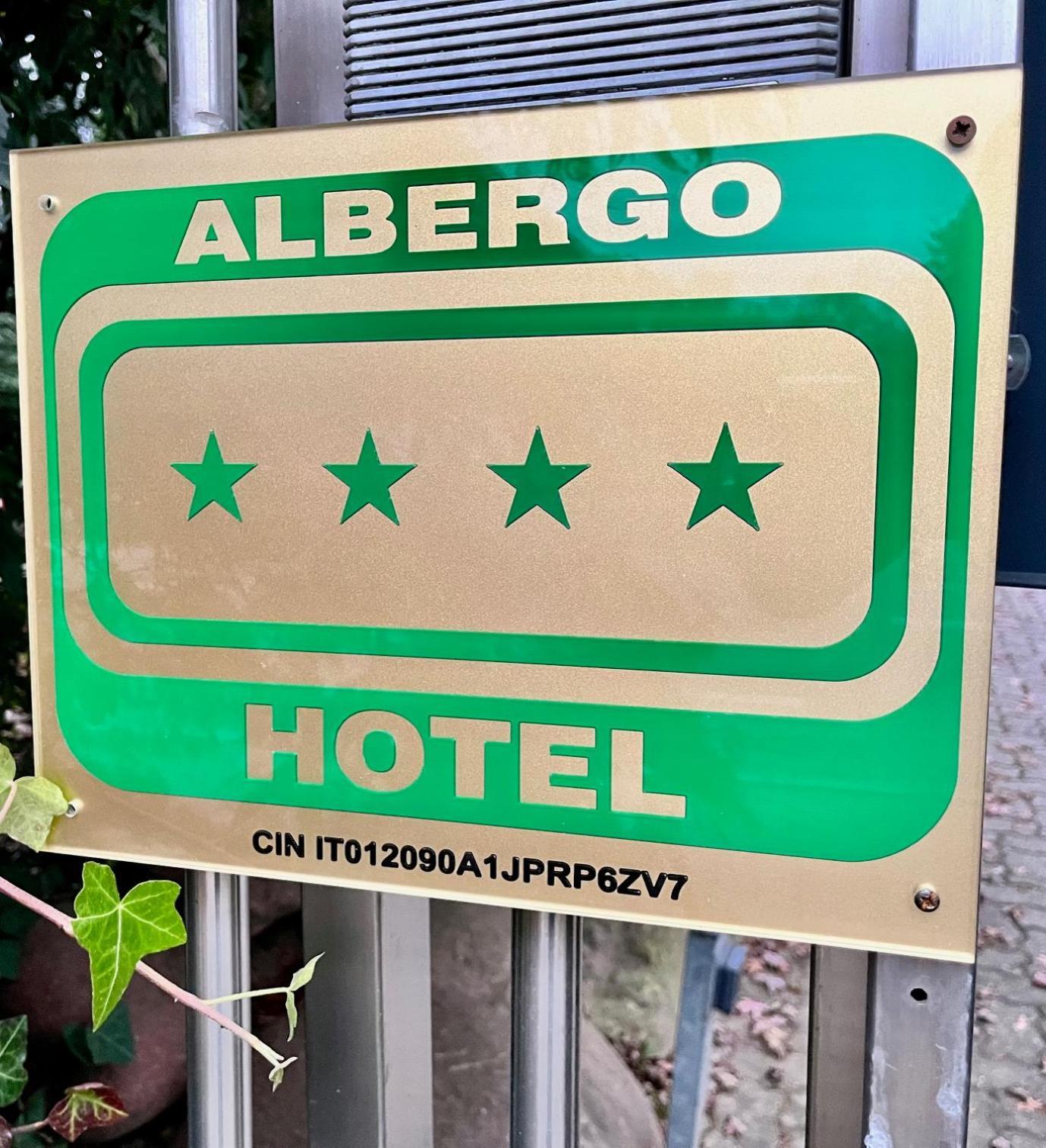 Airport Hotel Malpensa Lonate Pozzolo Exterior photo
